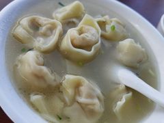 黄鱼馄饨-洪大妈·黄鱼面(金山嘴渔村店)