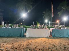 -亚龙湾希尔顿自助餐厅·海鲜·烧烤·沙滩BBQ·现场乐队