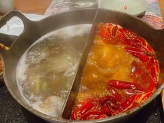 草本鸳鸯锅-盡膳口福跷脚牛肉火锅(晶耀前滩店)