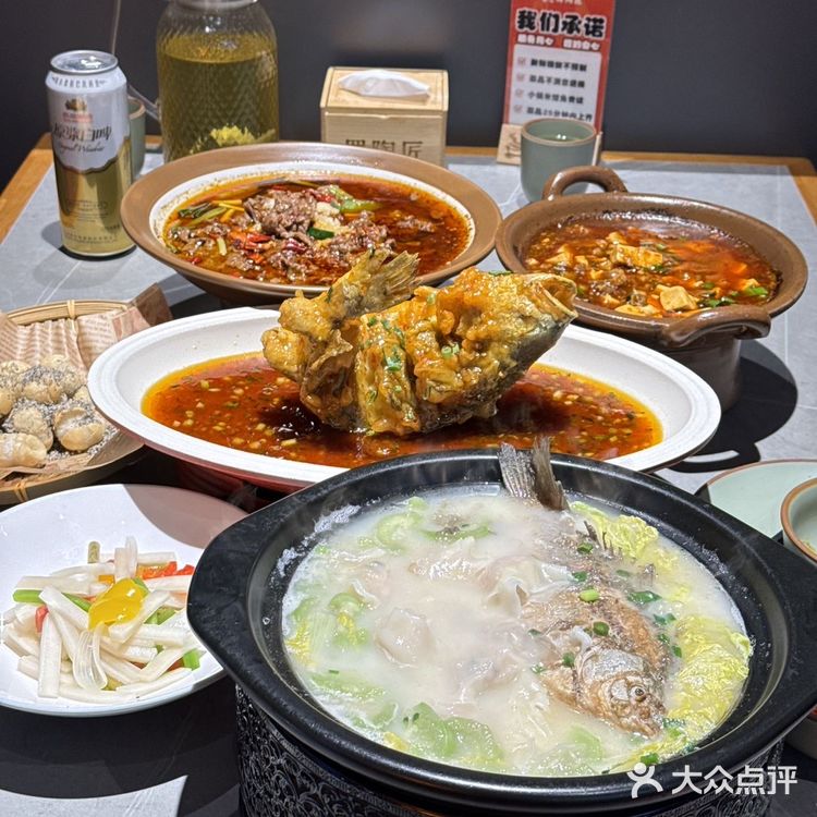 我仿佛穿越到了成都的老店吃砂锅菜，爱了爱了