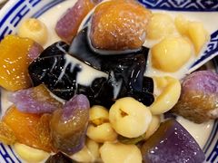 -广信牛奶甜品世家(台东店)