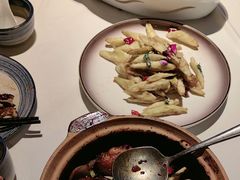 -八府香鸭·啫啫煲(华山路店)