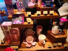 零售区-星巴克臻选(广州二沙岛文立方店)