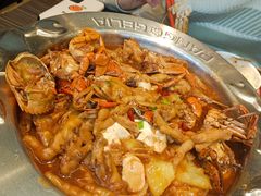 -胖哥俩肉蟹煲(济南世茂国际广场店)