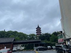 -绳金塔