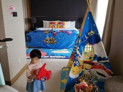 -上海滴水湖皇冠假日酒店