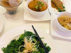 烫青菜-天下三绝 牛肉面/红酒
