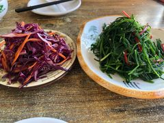 凉拌沙葱-壹阁胡羊焖饼(特色小吃街店)