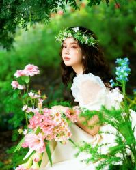 -城市花园婚纱摄影