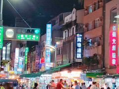 -六合夜市