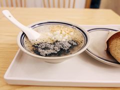 -正南齐北·老街糯米团(洪崖洞店)