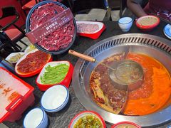 -醉董牛川派鲜肉自选火锅(烟台店)