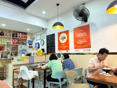 -老何家后安粉·糟粕醋海鲜火锅(三亚湾椰梦长廊店)