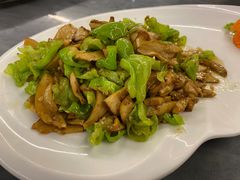 -蔼若春.传承三十年云南菜(金碧公园店)