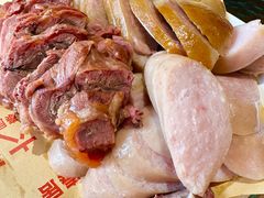 -六泰居·尔滨地标·东北菜(泰山路店)