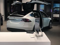 -TESLA 特斯拉(上海太古汇体验店)