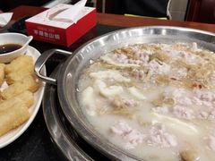 -老来福·非遗酸汤兔(凯旋路店)