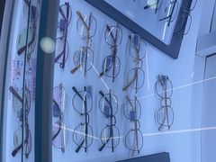 -现代眼镜批发城(台东三路店)