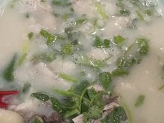 -吕记清真美食城(永兴服装街店)