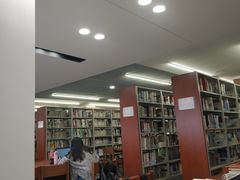 -公益图书馆(江南大学店)