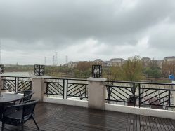 -卓玥国际月子会所(罗山路店)