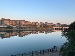 -叠彩山景区