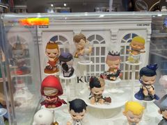 -泡泡玛特POPMART(国金街店)