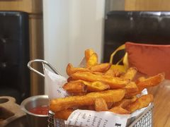 -I HOLIC艾豪丽披萨(KKone店)