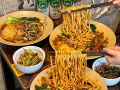 -方铲铲·成都板凳面(滨江银泰店)