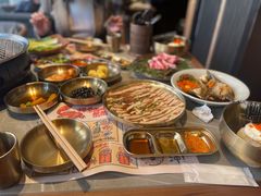 -草家酱蟹炭火烤肉店(珲春南路一店)