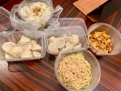 三鲜大馄饨-万寿斋(山阴路店)