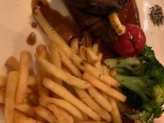 -WOLFGANG PUCK KITCHEN & BAR(迪士尼小镇店)