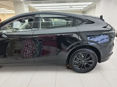 -小鹏汽车(北京龙湖长楹天街销售中心)