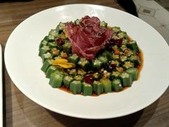 黑椒牛肉拼秋葵-将相和·海鲜蒸饺大连菜