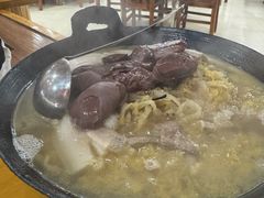 -鹤乡东北菜(崮山路店)