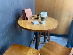 -星巴克(西安曲江银泰店)