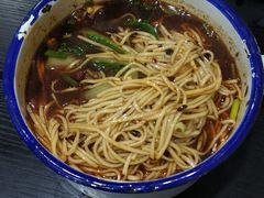 坨坨牛肉面-山城盅盅面
