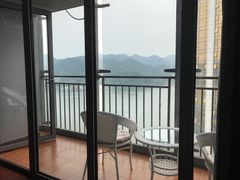 -醉江景酒店式公寓(桐庐利时广场店)
