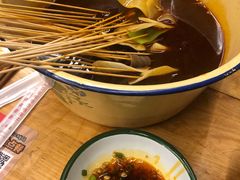 -拈签一笑黄牛肉辣卤串串