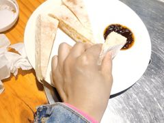 -小小河边鱼(天润城店)