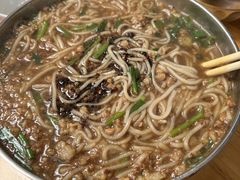 -正宗杨记普洱酸醋米线(总店)