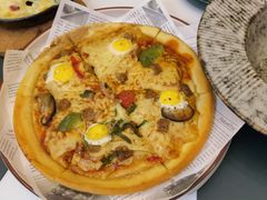 秘制鸡肉香肠披萨-露露家咖啡店