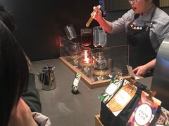 -星巴克臻选(上海合生汇1F店)