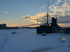 -阿芙乐尔号巡洋舰