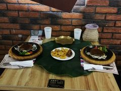 -菲尼克斯牛排店(杉杉奥特莱斯店)
