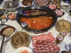 -卤校长老火锅(杨家坪直营店)
