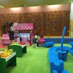 -莫莉幻想儿童乐园(武汉经开永旺店)