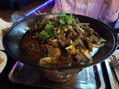 羊排煲仔-西街夜油条·麻团包乌饭