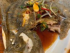 清蒸多宝鱼-蟹谢蒸鲜自助餐厅