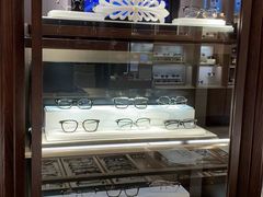 -溥仪眼镜PUYI OPTICAL(国贸商城店)